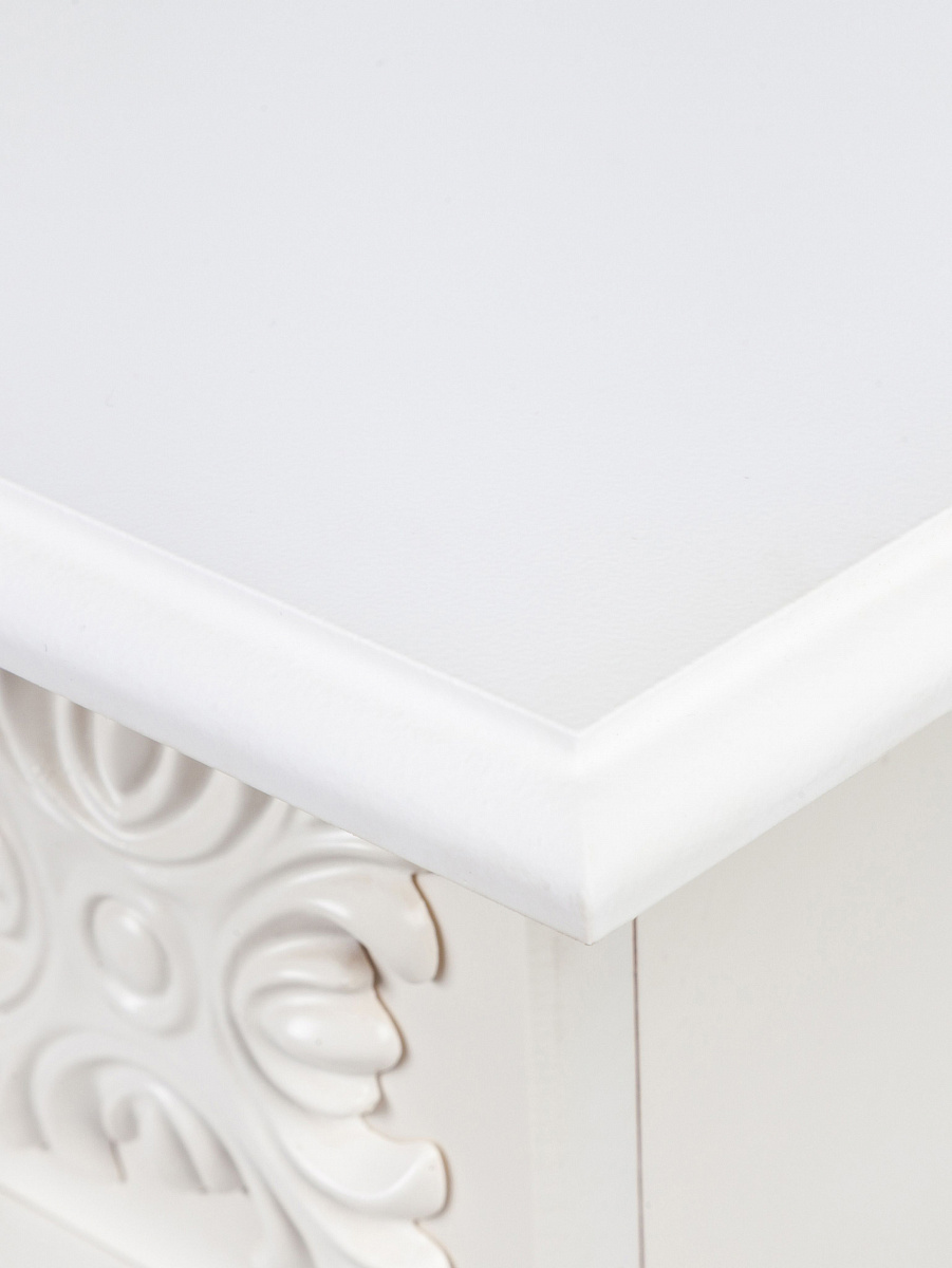 Камин электрический напольный Соренто белый с очагом Оскар, с обогревом, имитация пламени и звука